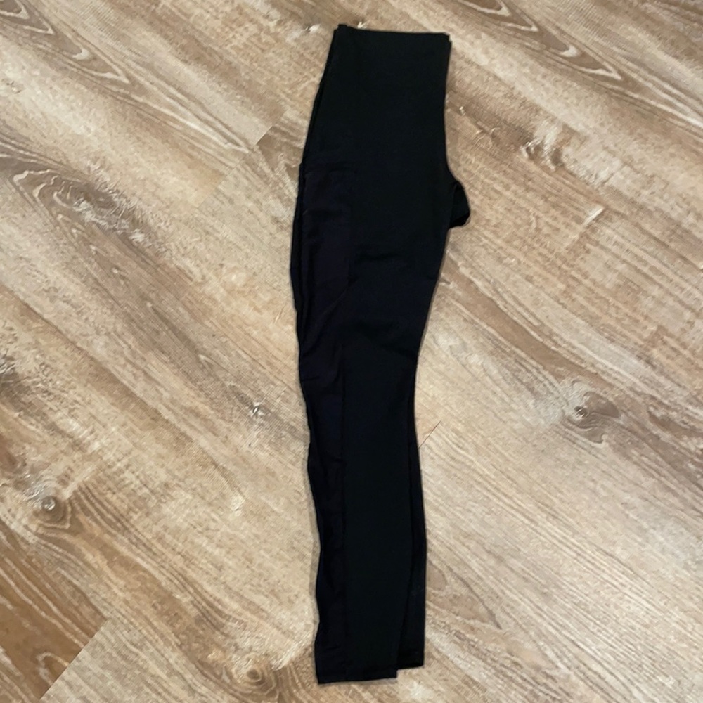Fabletics Black workout leggings with pockets